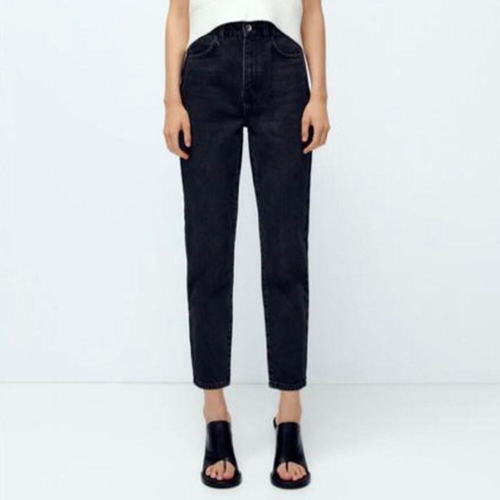 Zara Black Distressed Hem Straight Leg Denim Jeans EE1